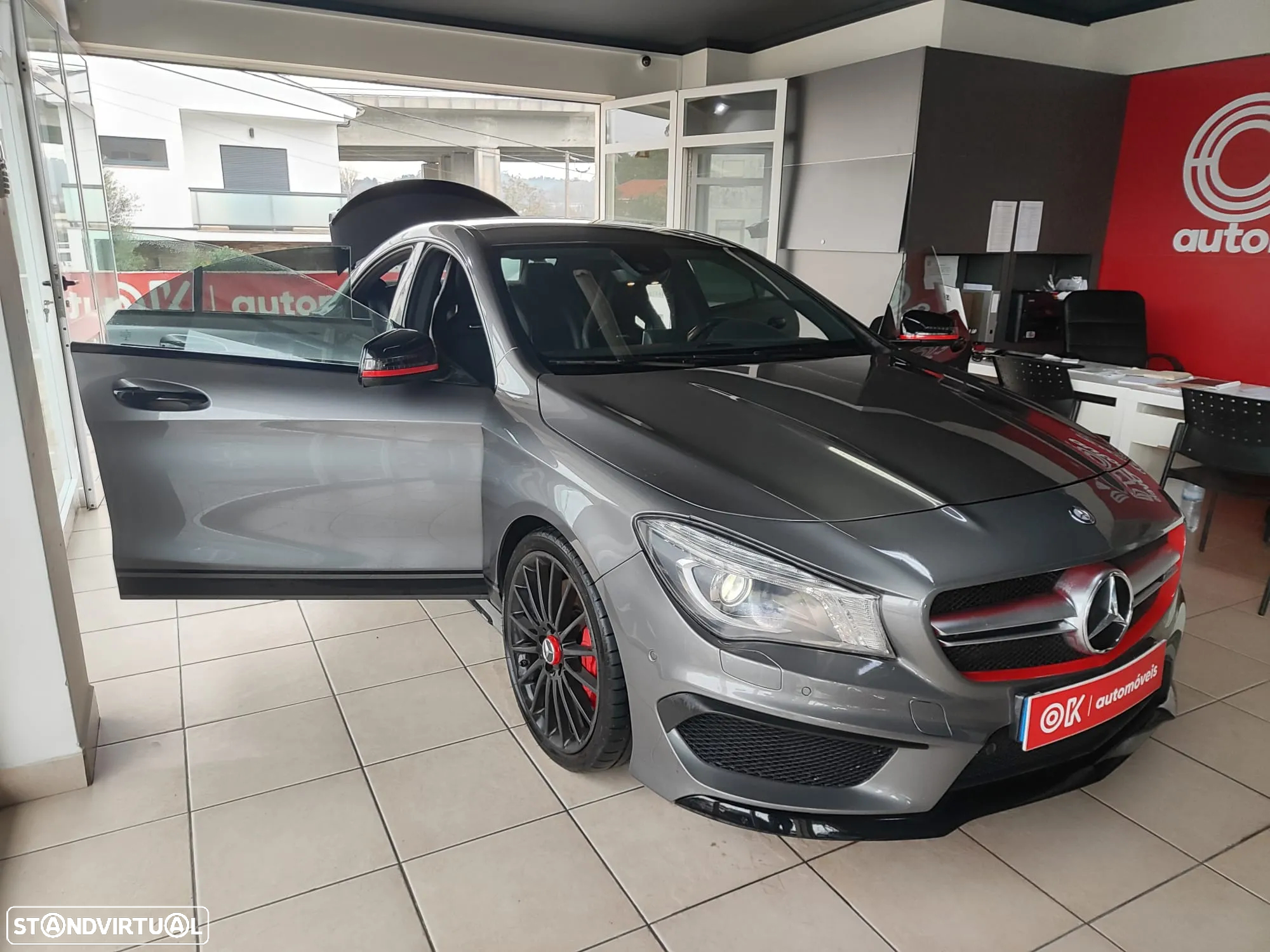 Mercedes-Benz CLA 45 AMG 4-Matic - 16