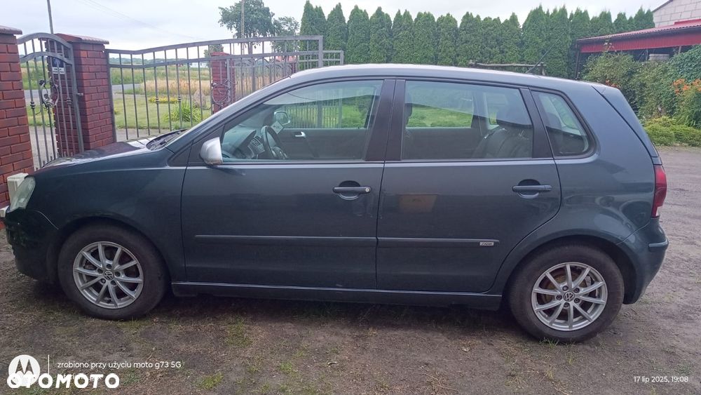Volkswagen Polo - 2