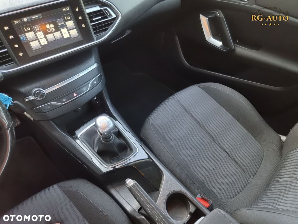 Peugeot 308 - 36