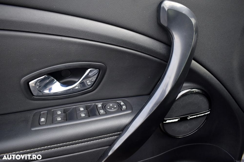 Renault Megane Grandtour ENERGY dCi 110 Start & Stopp Bose Edition - 12