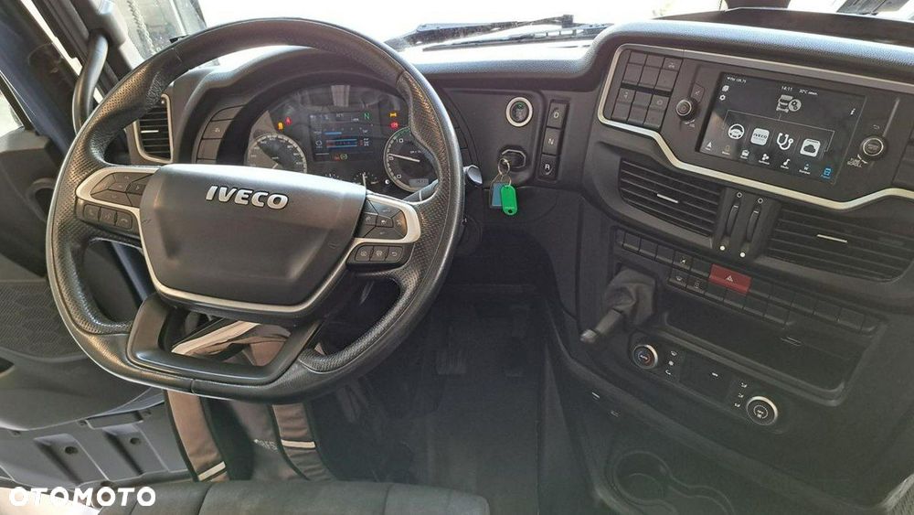Iveco STRALIS - 9