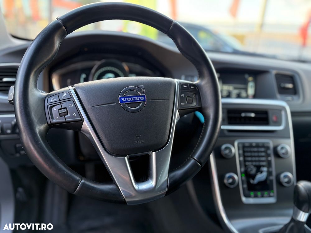 Volvo V60 D2 ECO Start-Stop Momentum - 8