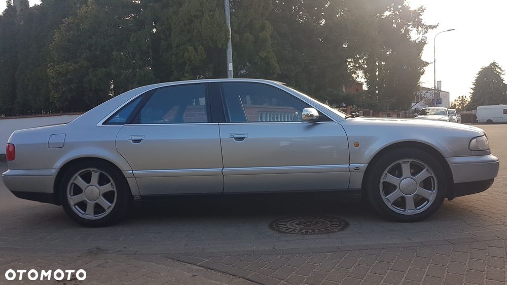 Audi S8 4.2 Quattro - 12