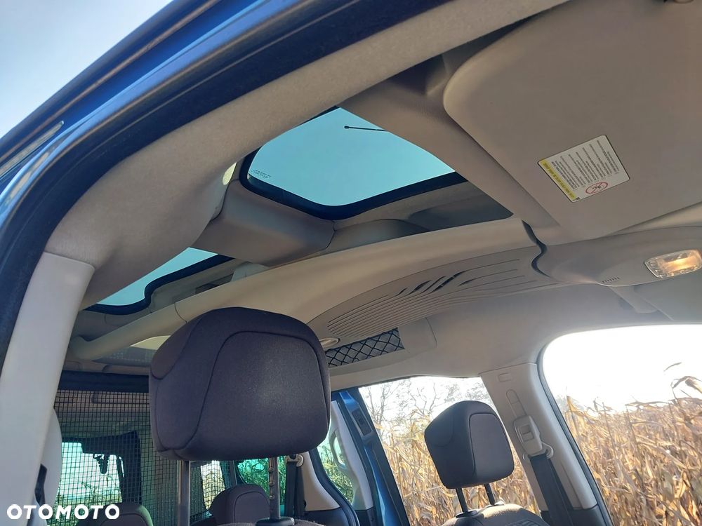 Peugeot Partner Tepee HDi FAP 110 Family - 11