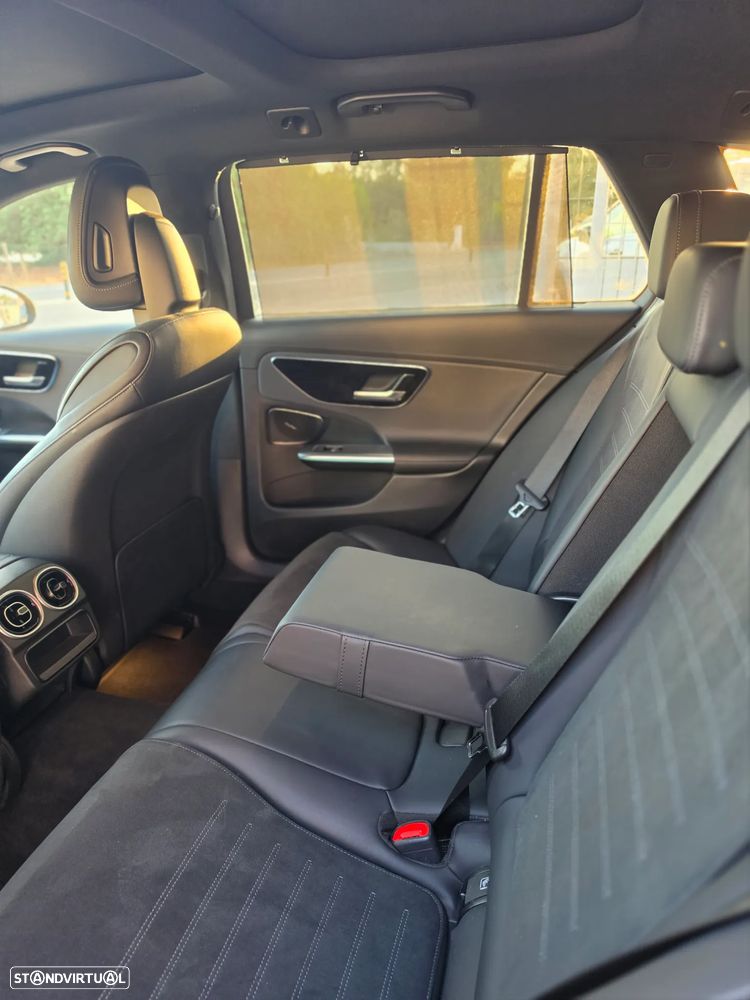Mercedes-Benz C 300 e T 9G-TRONIC AMG Line - 12