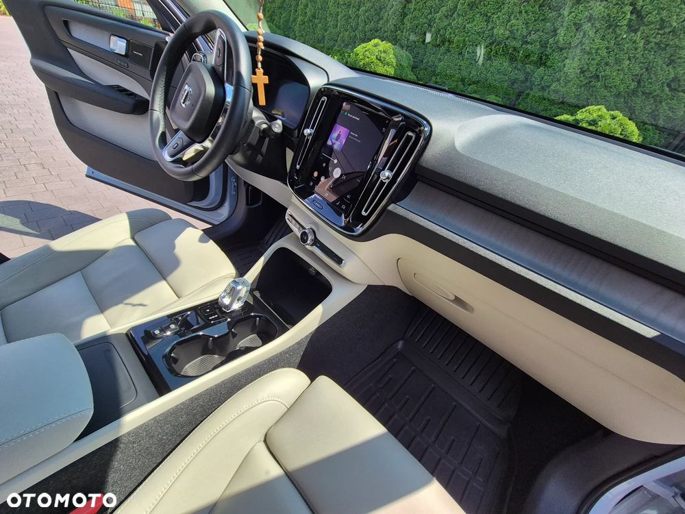 Volvo XC 40 B5 AWD Ultimate Bright - 24