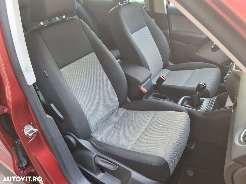 Volkswagen Tiguan - 14