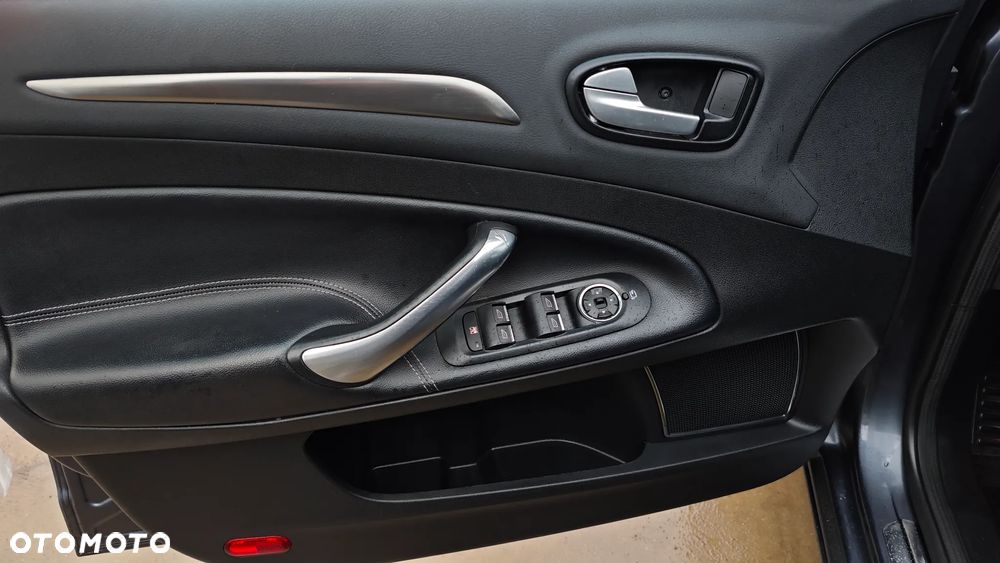 Ford Mondeo 2.0 FF Titanium - 9