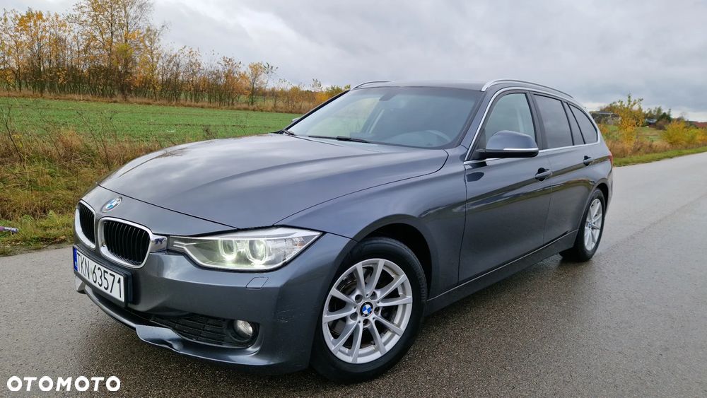 BMW Seria 3 320d Touring Luxury Line - 1