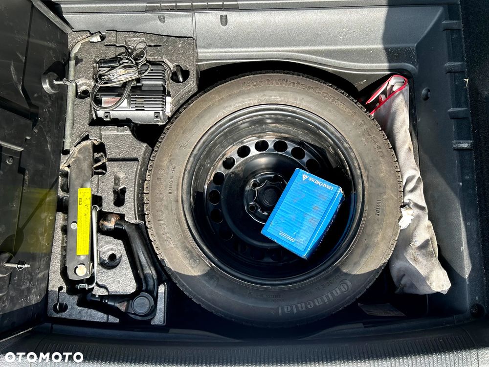Volkswagen Passat 1.9 TDI Comfortline - 28