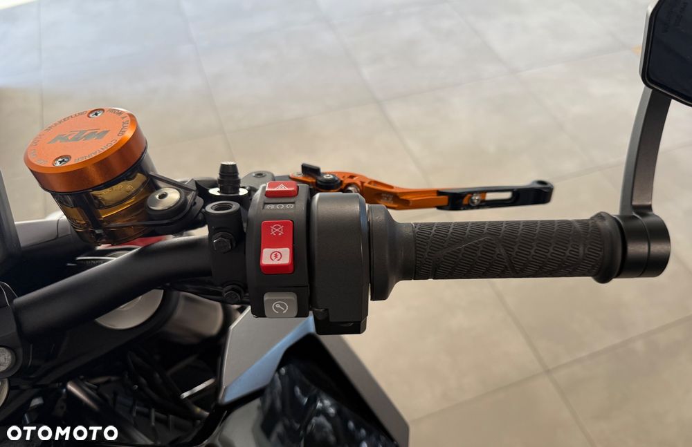 KTM Super Duke - 9