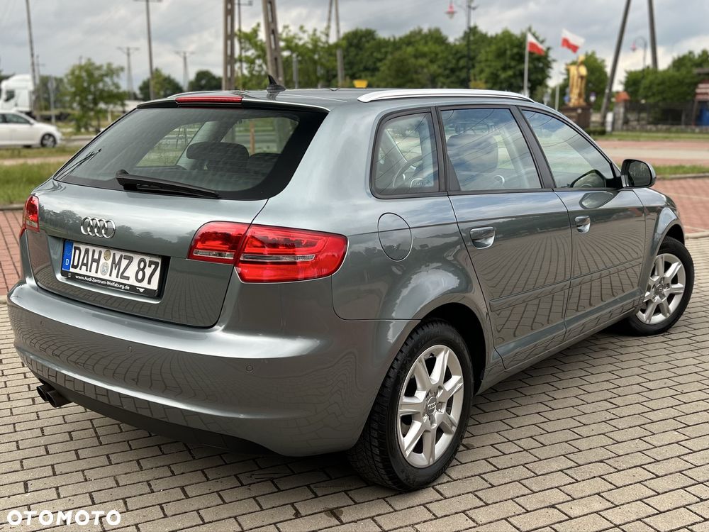 Audi A3 Sportback - 4