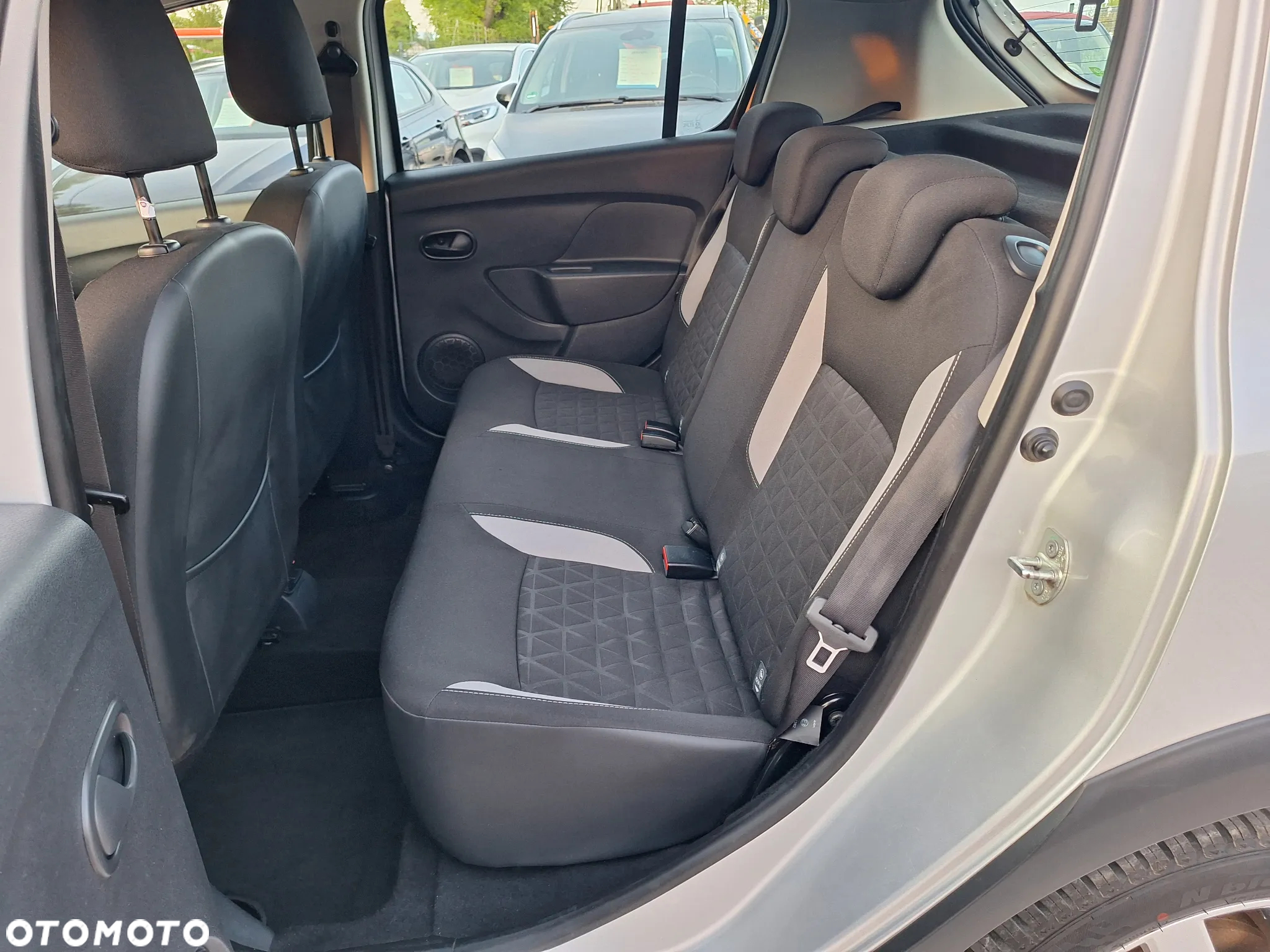 Dacia Sandero Stepway TCe 90 Ambiance - 27