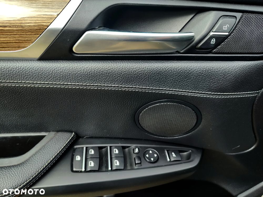 BMW X3 28i xDrive - 18