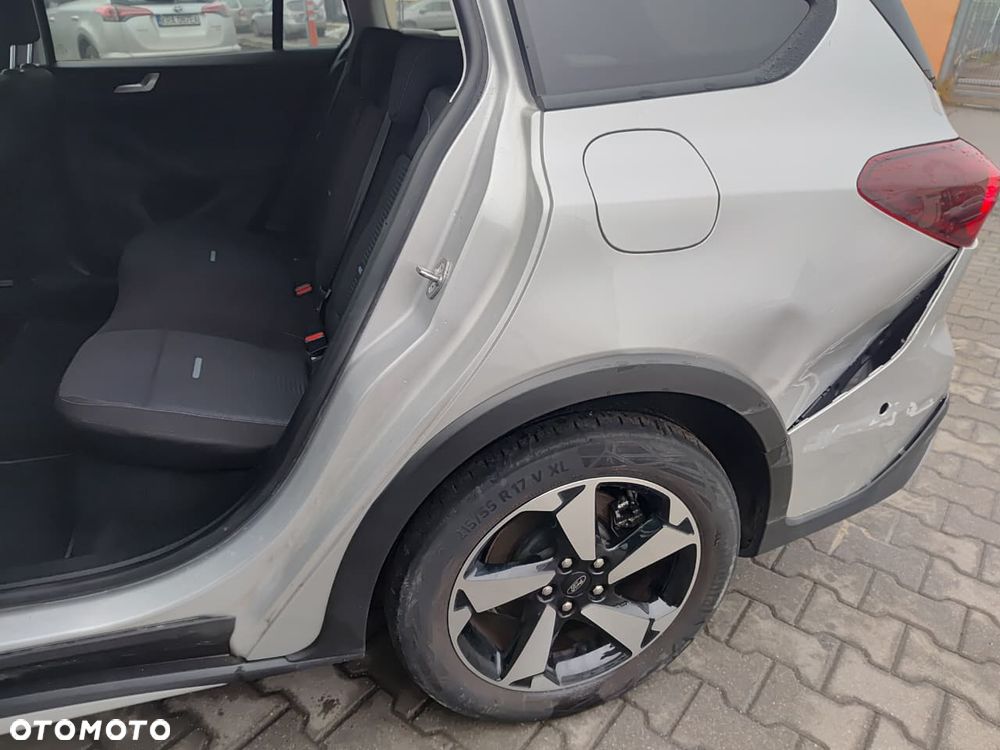 Ford Focus 1.0 EcoBoost Hybrid ACTIVE X - 21