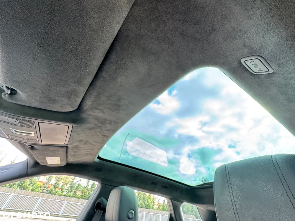Land Rover Range Rover Evoque 2.0 D180 mHEV R-Dynamic SE - 29