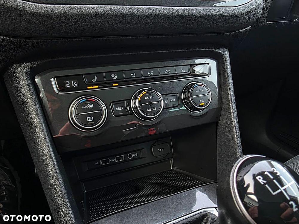 Volkswagen Tiguan 1.6 TDI SCR Comfortline - 16