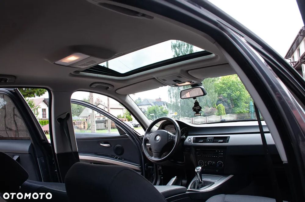 BMW Seria 3 - 30