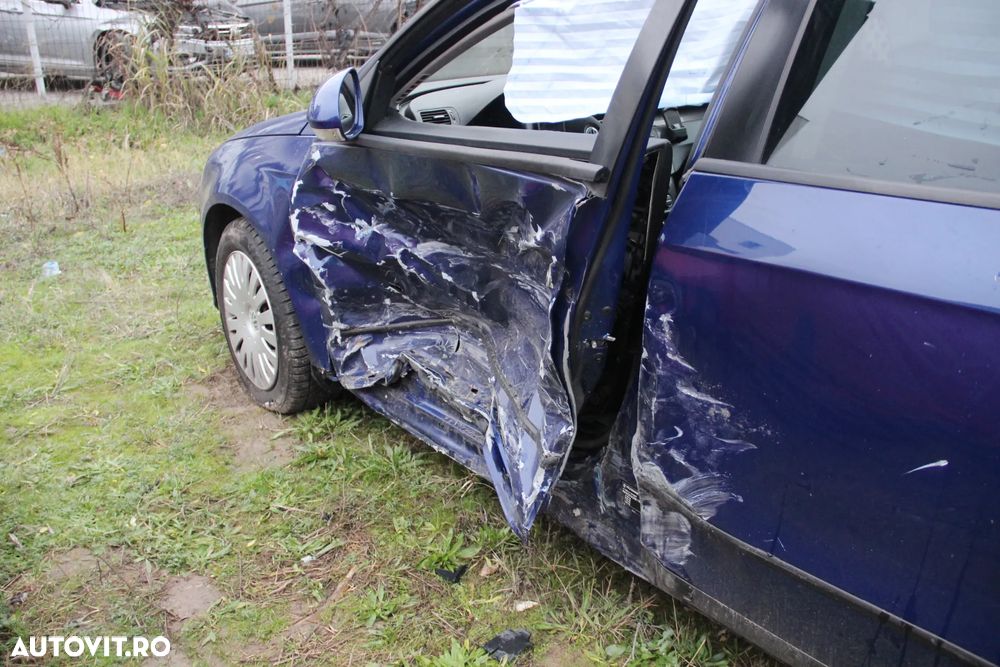 Volkswagen Passat Variant 2.0 TDI DPF Trendline - 9