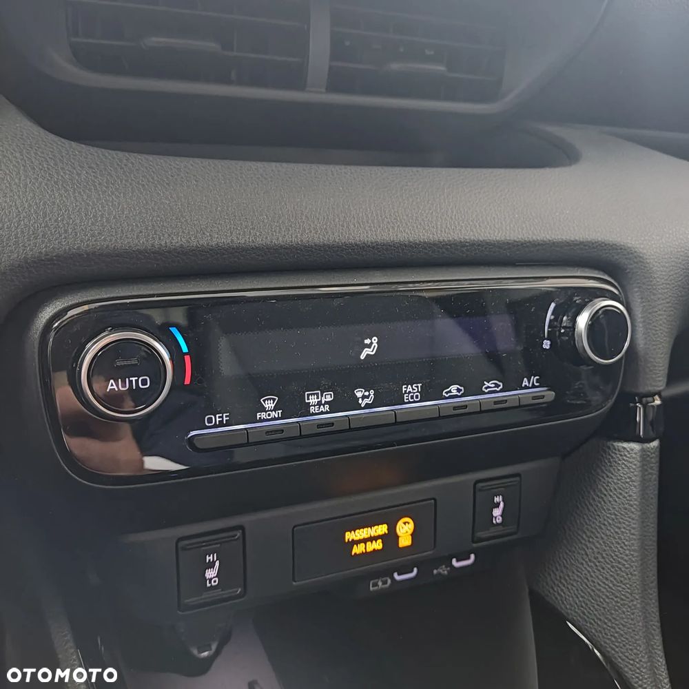 Toyota Yaris Hybrid 1.5 Style - 21