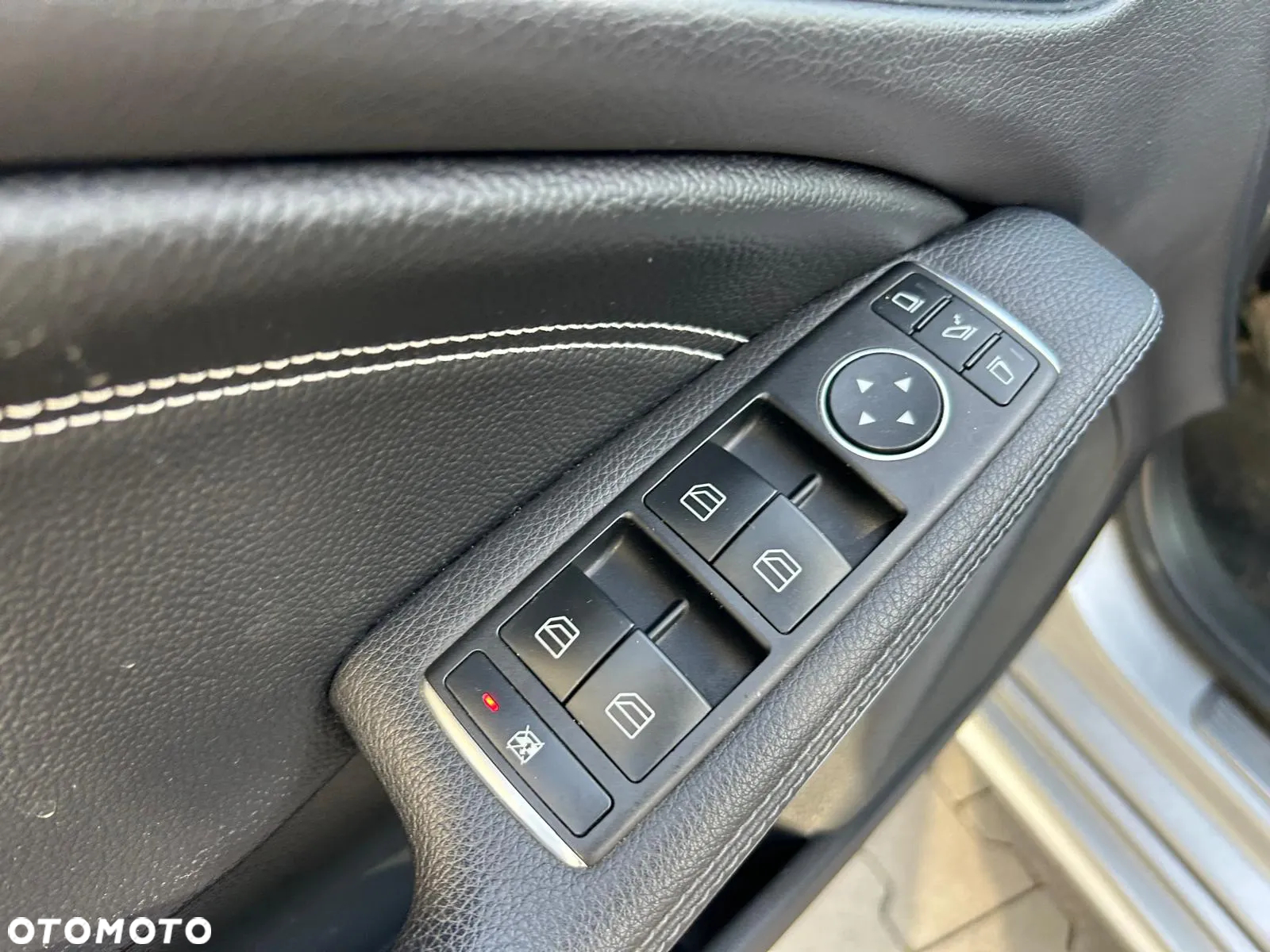 Mercedes-Benz CLA Shooting Brake 180 SCORE - 30