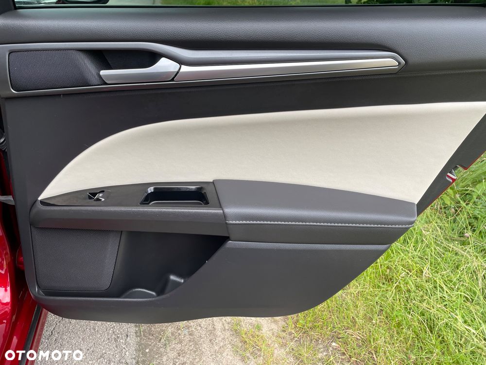 Ford Mondeo 2.0 TDCi Titanium - 27
