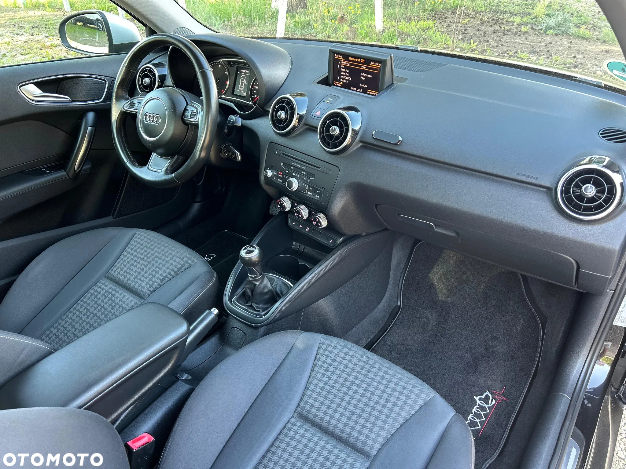 Audi A1 1.6 TDI Ambition - 18