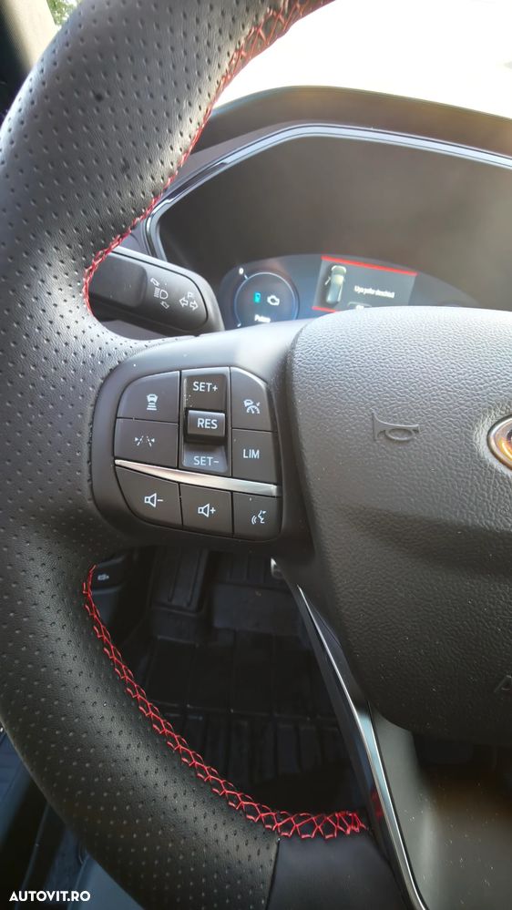 Ford Kuga 2.5 Duratec FWD PHEV ST-Line X - 11