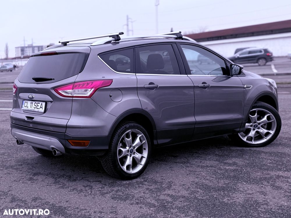 Ford Kuga 2.0 TDCi 4WD Powershift Titanium - 6
