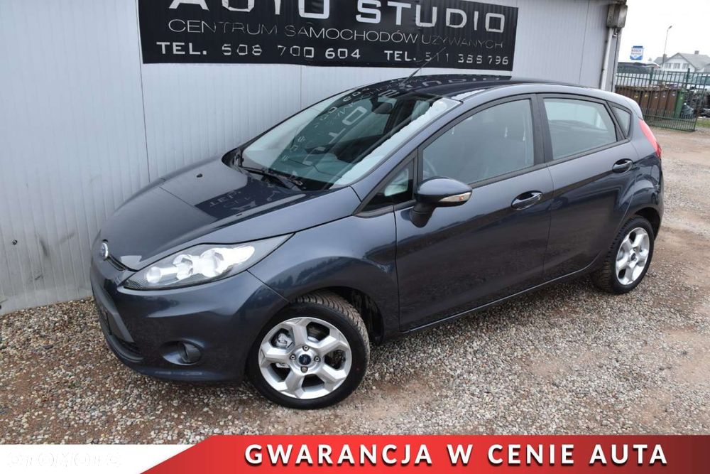 Ford Fiesta 1.25 Champions Edition - 25