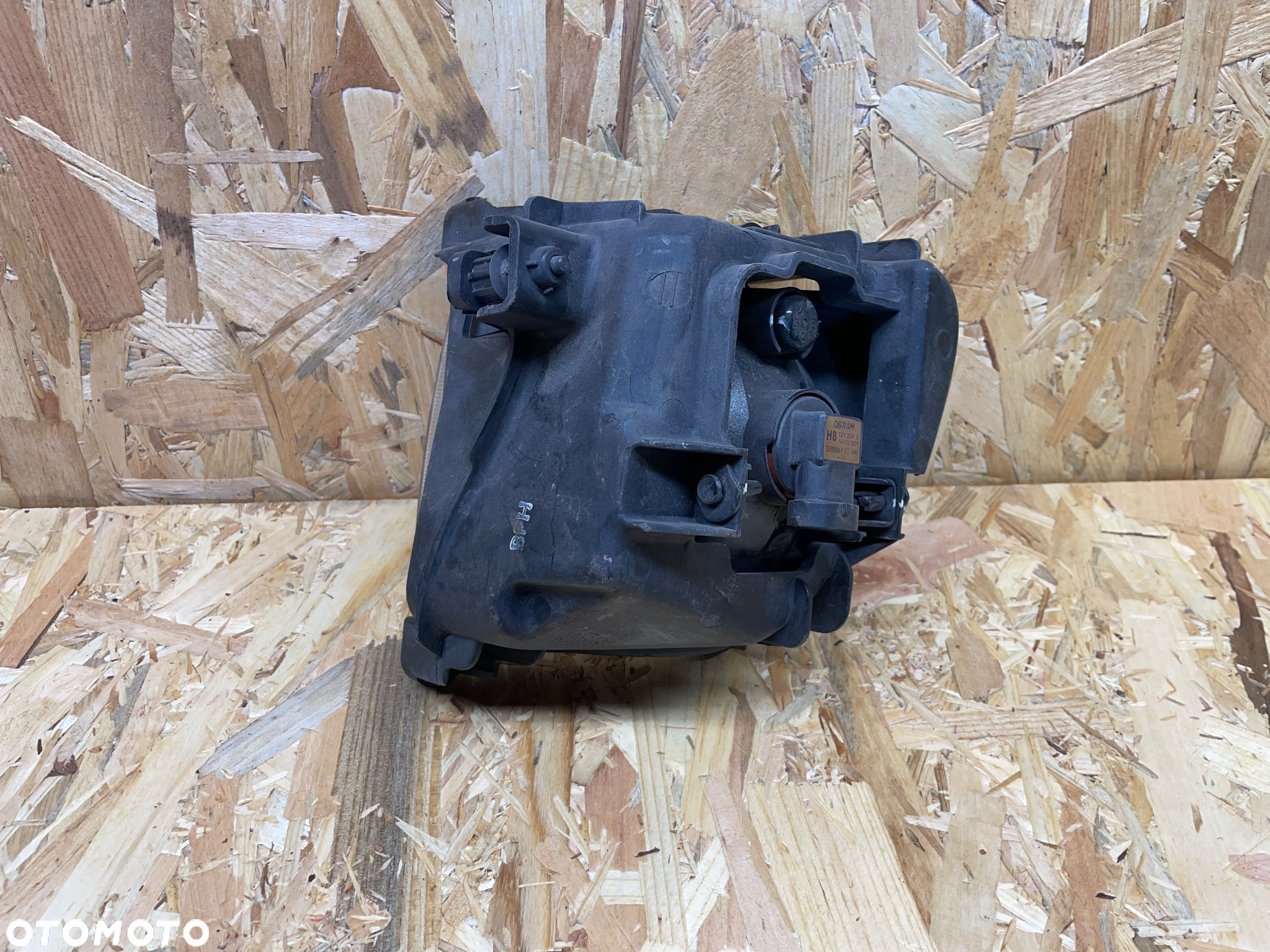 Prawy halogen Kia soprtage II - 2