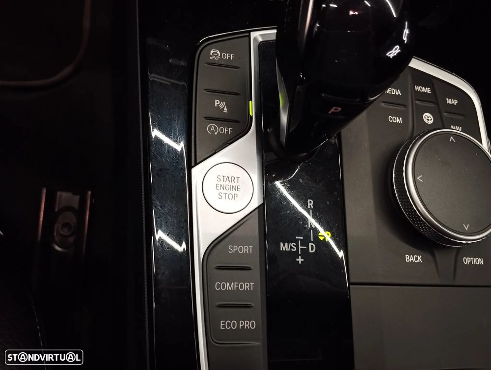 BMW 118 d Auto - 36