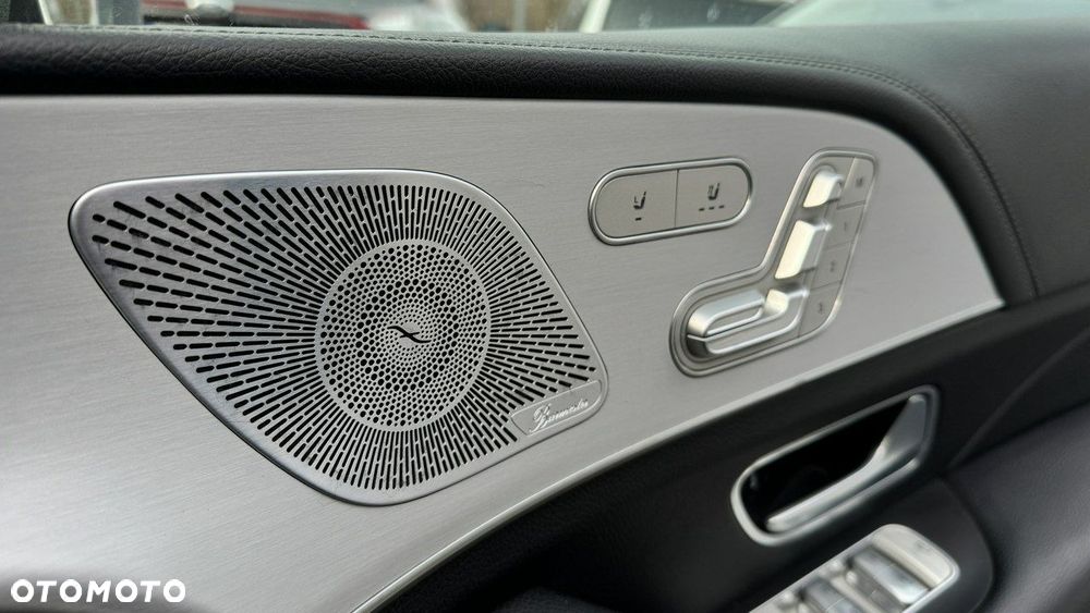 Mercedes-Benz GLS - 31