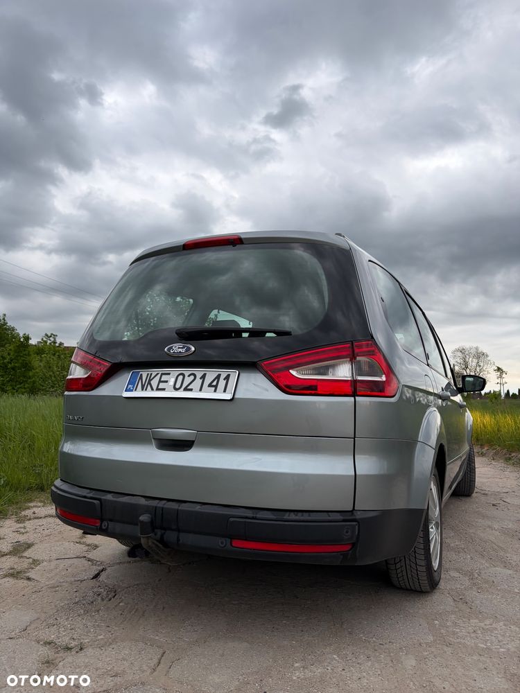 Ford Galaxy - 9