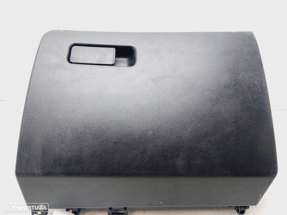 PORTA LUVAS INFINITI QX30 - 1