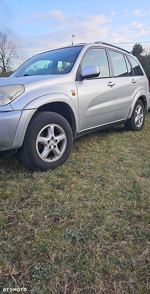 Toyota RAV4 - 2