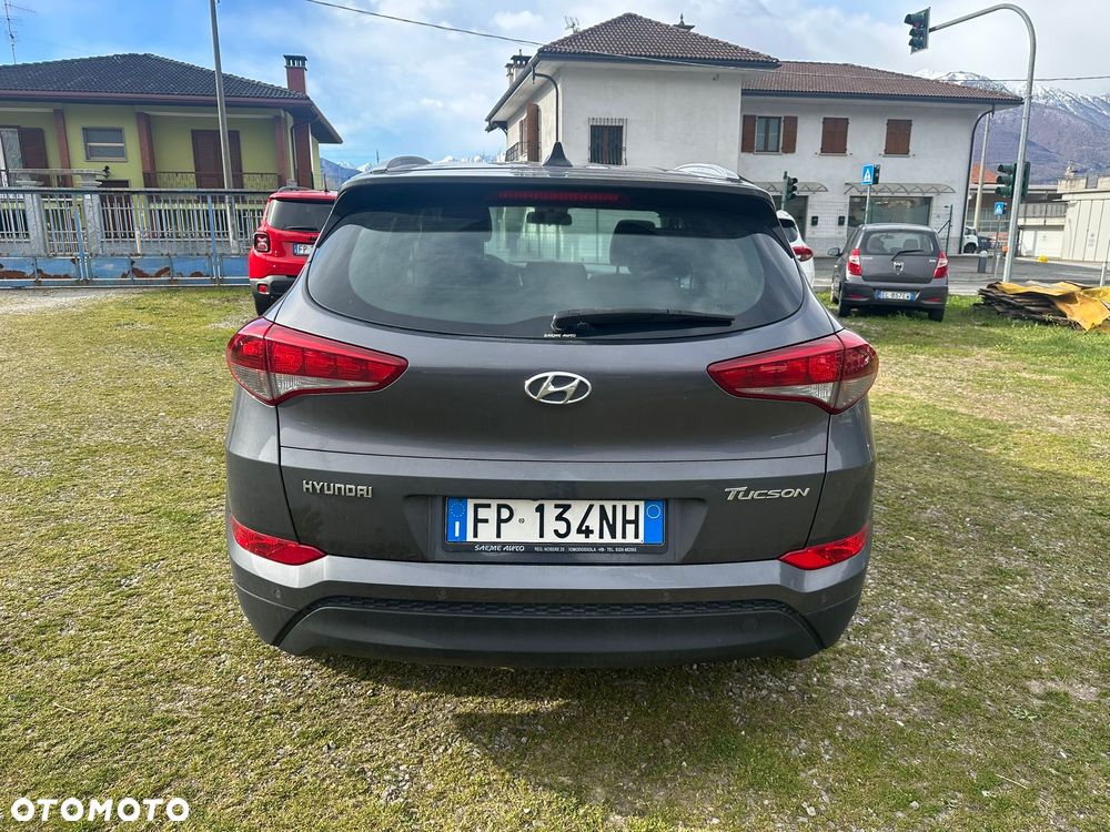 Hyundai Tucson 1.7 CRDI BlueDrive Comfort 2WD - 39