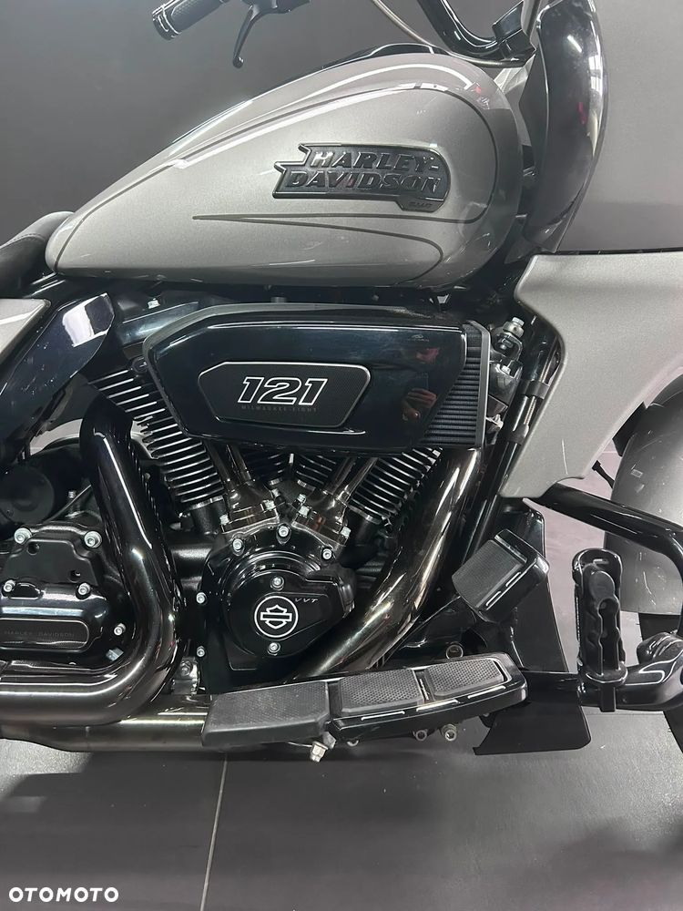 Harley-Davidson Touring Road Glide - 9