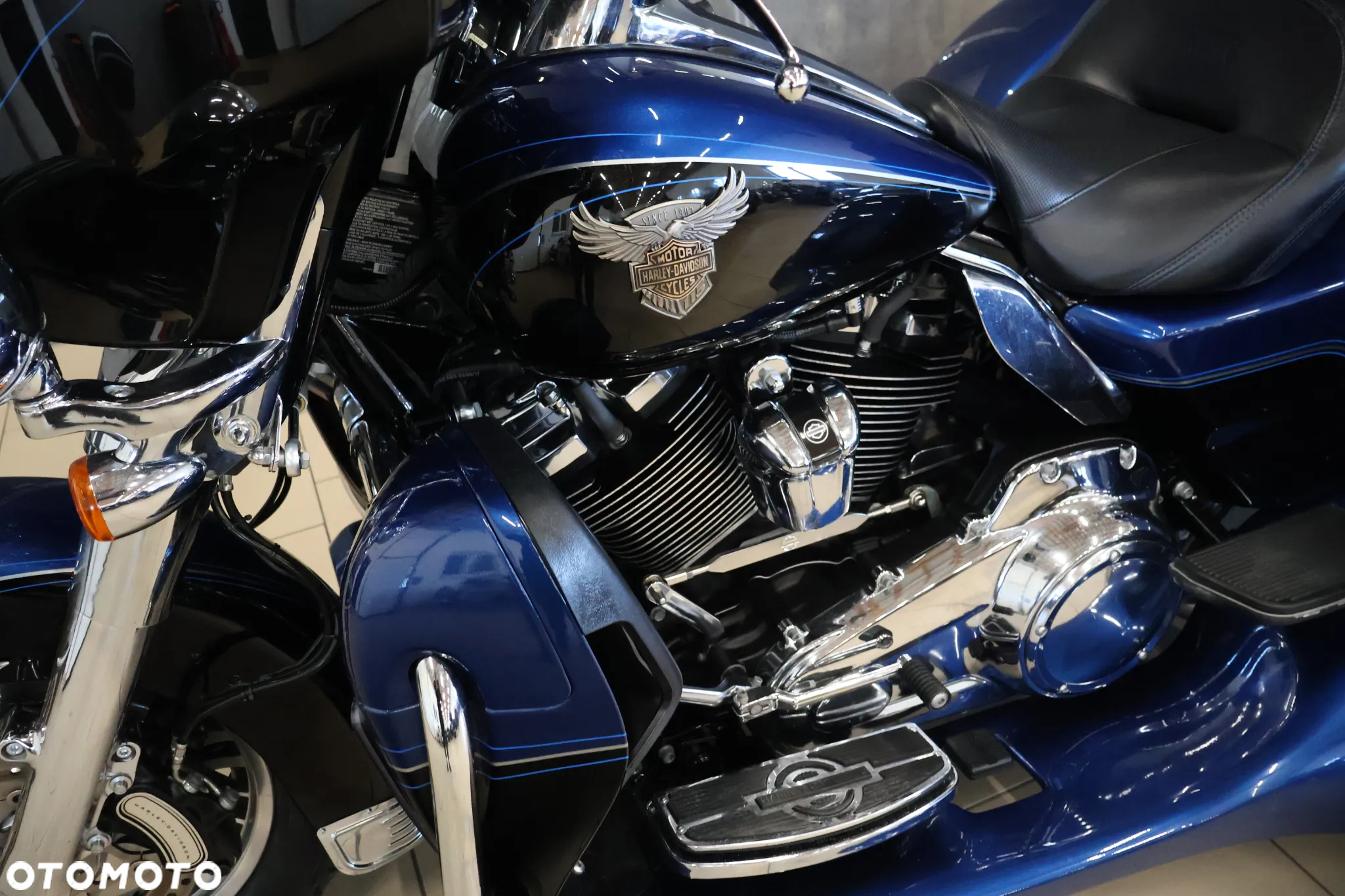 Harley-Davidson FLHS Electra Glide - 25