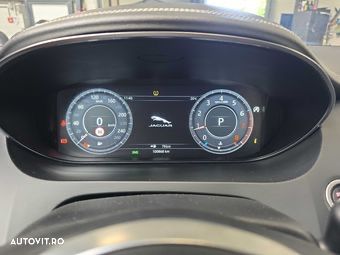 Jaguar E-Pace P200 AWD R-Dynamic SE - 7