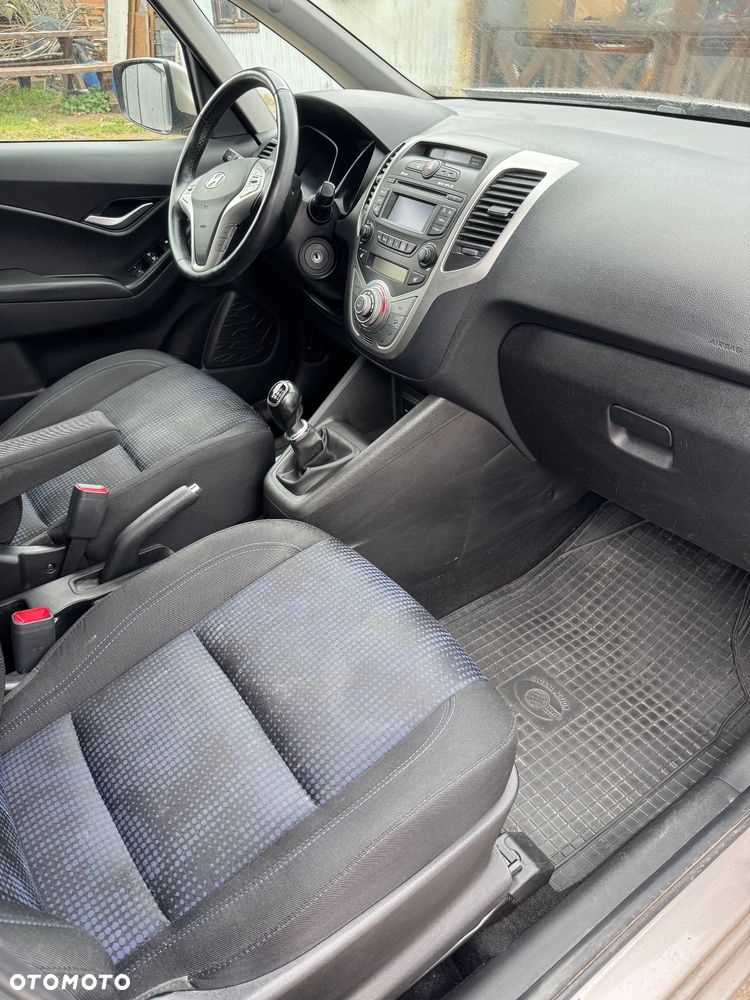 Hyundai ix20 - 8