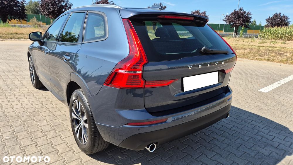 Volvo XC 60 D4 Momentum Pro - 3