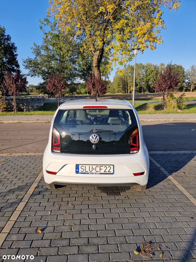 Volkswagen up! move - 7
