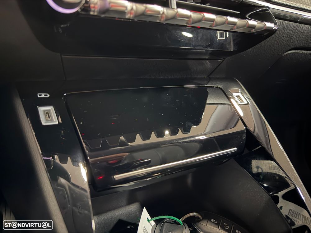 Peugeot e-2008 50 kWh Allure Pack - 11