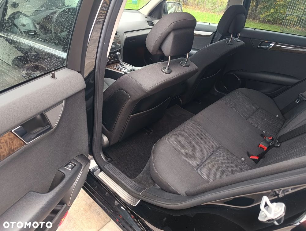 Mercedes-Benz Klasa C 180 Kompressor Automatik Elegance - 16