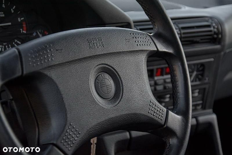 BMW Seria 5 525i - 29