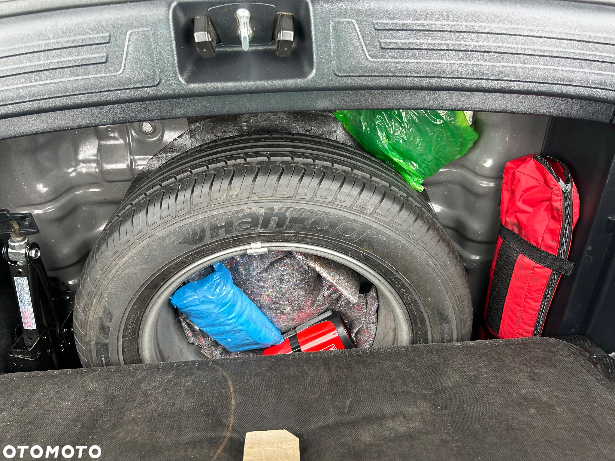 Hyundai Tucson 2.0 CRDi 4WD Advantage - 8