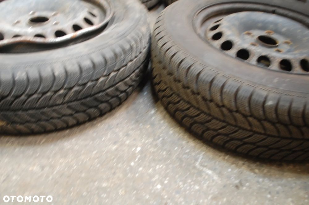 FELGI STALOWE + OPONY ZIMOWE 1K0601027C 5X112 ET47 6J VW GOLF V TOURAN 195/65R15 - 40