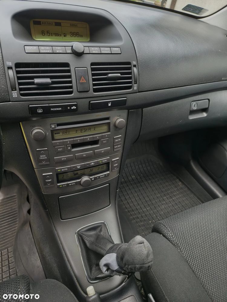 Toyota Avensis 2.0 D-4D Sol - 14