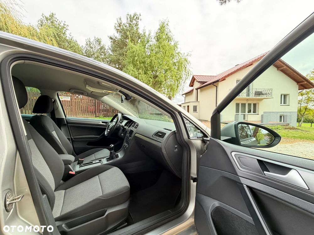 Volkswagen Golf 1.2 TSI BMT Trendline Perfectline - 24